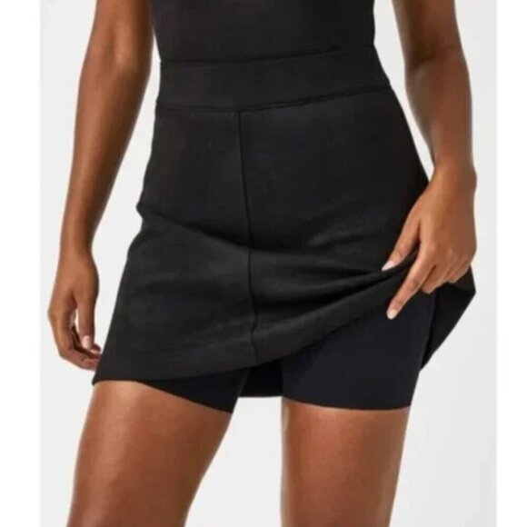 Spanx | NWT Faux Suede Mini Skirt A-Line Skort Built in Shorts Black Size XL - Picture 11 of 11